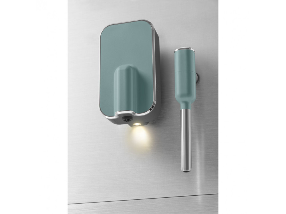 avtomaticheskaya_kofemashina_smeg_bcc12egmeu_izumrudno-zelenyy_13